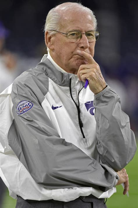 Kansas State football coach Bill Snyder says he has throat cancer - Chicago Tribune