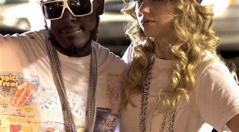 Taylor Swift and T-Pain Perform "Thug Story"