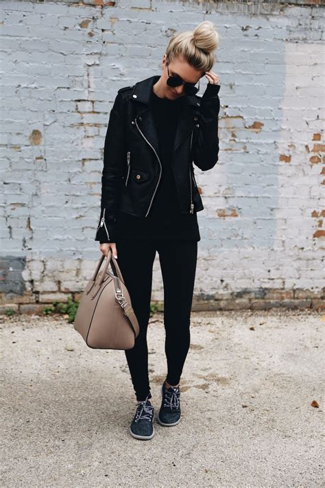 Stylish Sneakers outfit | Outfits To Wear With Sneakers | Leather jacket, Sneakers Outfit ...