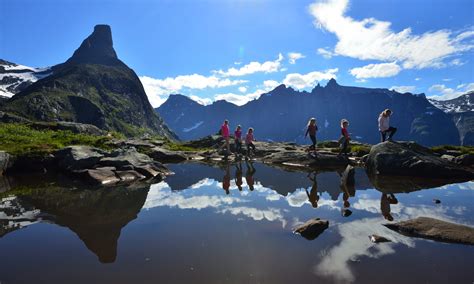 LITLEFJELLET HIKE IN ROMSDAL - FJORDS NORWAY - THE FJORDS IN WESTERN NORWAY