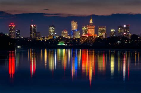 Warsaw Skyline By Night - museuly