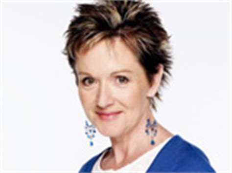 Jackie Woodburne (Susan Kennedy, 'Neighbours') - Neighbours Interview ...