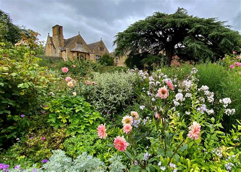 Cool Places Britain | Hidcote Manor Garden | National Trust | Cotswolds AONB • Cool Places Britain