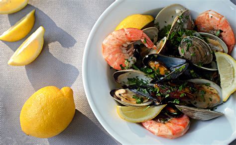 Steamed Clams, Mussels and Shrimp in Garlic Butter Broth • Saturdays with Frank