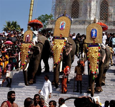 New Liturgical Movement: More from a Procession in India