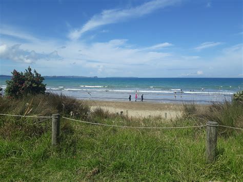 The Best Beaches to Visit in Auckland – Kiwi Working Holiday.com