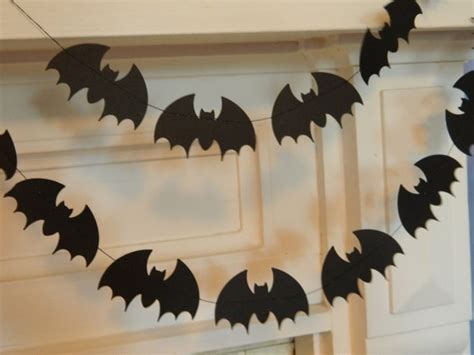 Paper Bat Garland / Halloween Decor / 6ft Black Bats Garland