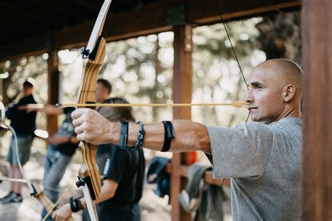 How To Shoot A Bow And Arrow For Beginners | American Gun Association