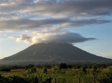 What to expect when volcano boarding on Cerro Negro, Nicaragua