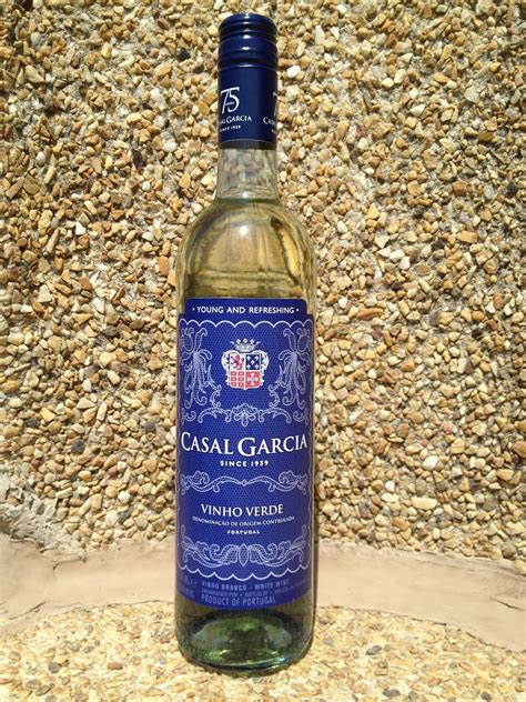 Wine and Opine: Casal Garcia Vinho Verde Wine Review