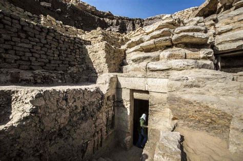 Egypt tomb: Saqqara 'one of a kind' discovery revealed - Biotech Today