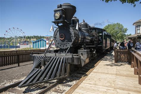 Train & Streetcar: Fort Edmonton Park