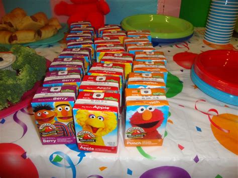 Elmo & Sesame Street Birthday Party Ideas | Photo 33 of 48 | Catch My Party