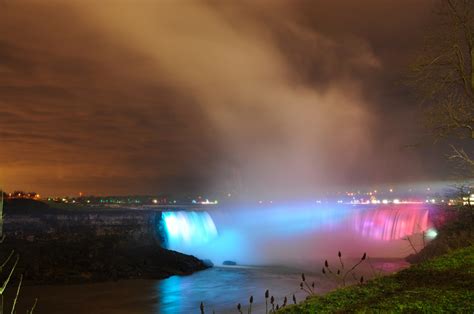 Experience Niagara Falls Winter Festival of Lights: Enchanting Celebration