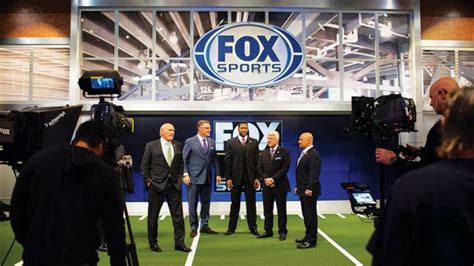 'Fox NFL Sunday' Cast Removed From Studio Over COVID-19 - Variety