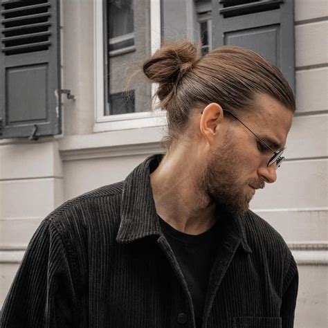 20 Long Slicked Back Hairstyles for Men (2024 Trends)