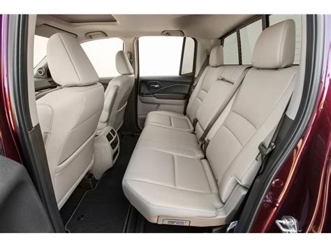 2018 Honda Ridgeline: 51 Interior Photos | U.S. News