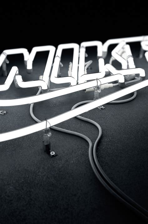 Nike / Logo Neon :: Behance