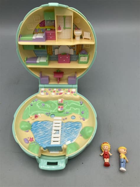 Polly Pocket Beach House 1989 Complete - Product - Gathered Creations