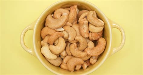 Are Cashews Healthy? Because We’re Nuts for Them