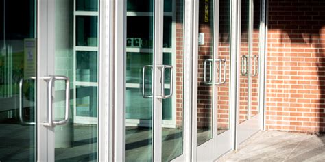 How We Repair Commercial Glass Doors - Commercial Door Service