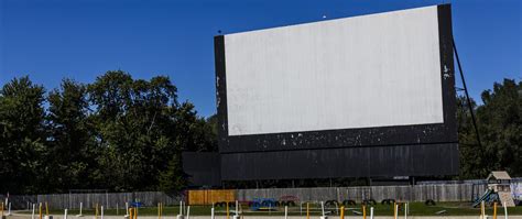 40 Best Drive-In Movie Theaters in America | Cheapism.com