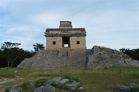 Mayan Pyramids Location - Mayan Day