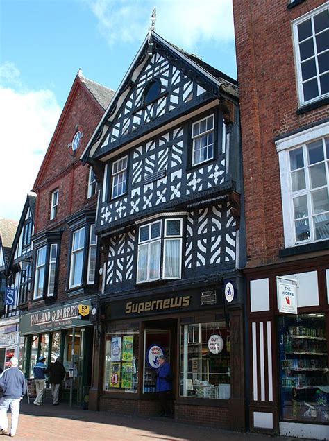 The Queen's Aid House is a timber-framed, black-and-white Elizabethan merchant's house in ...