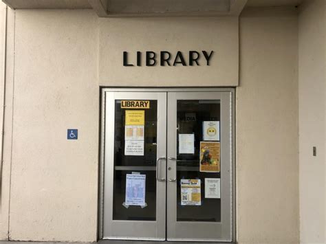 The library has a sign for the first time – The Cougar Press