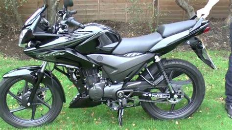 Honda CBF125 review - YouTube