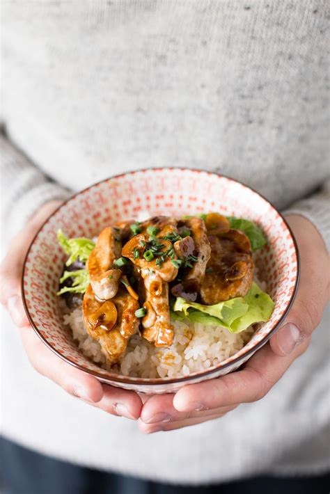 Pork bowl (Buta Don) soy sauce garlic butter | Chopstick Chronicles