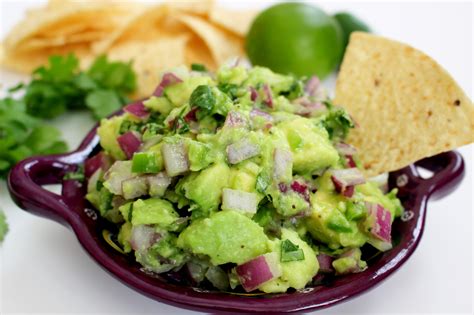 Copycat Chipotle Guacamole Recipe - Ally's Cooking