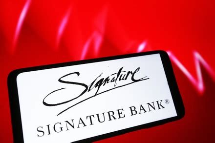 This Photo Illustration Signature Bank Logo Editorial Stock Photo - Stock Image | Shutterstock