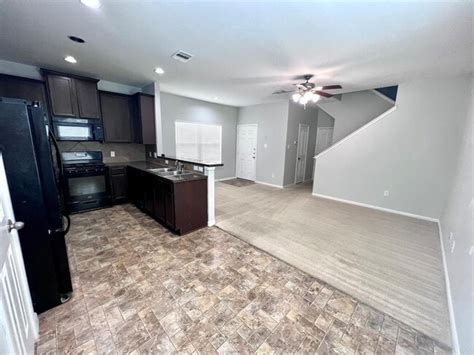 9346 Valley Tree Ln, Houston, TX 77089 | Apartments.com