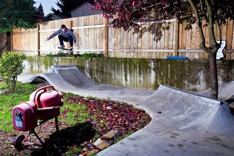 Skatepark in your garden... | Backyard skatepark, Skate park, Skate