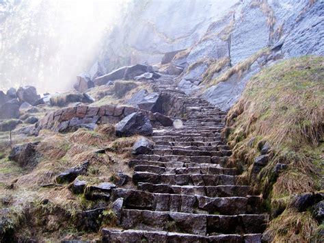 The Mist Trail in Yosemite - such a great hike!