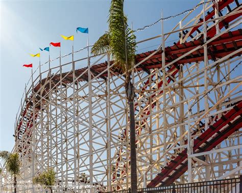 Giant Dipper Roller Coaster - SoCal Landmarks