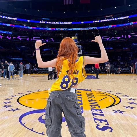 HUH YUNJIN on Instagram: "🏀" in 2023 | Los angeles lakers, Lakers, Role models