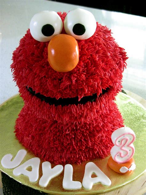 3 Dimensional Elmo Cake