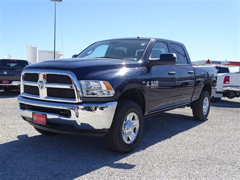 New 2018 Ram 2500 Tradesman Crew Cab in Victoria #G108189 | Victoria Dodge