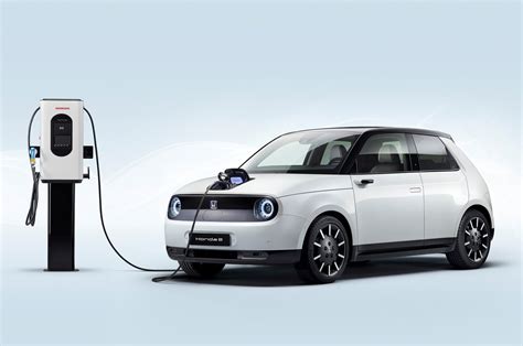 How long do electric car batteries last for? | What Car?