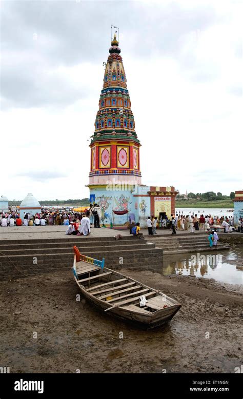 Pandharpur temple hi-res stock photography and images - Alamy