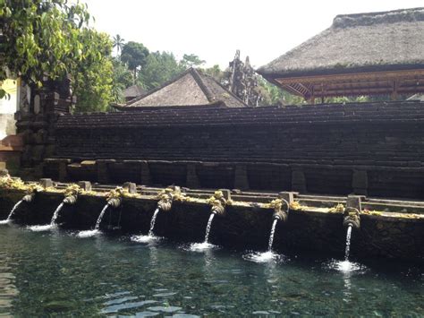 Visiting Tirta Empul Holy Water Temple in Ubud, Bali