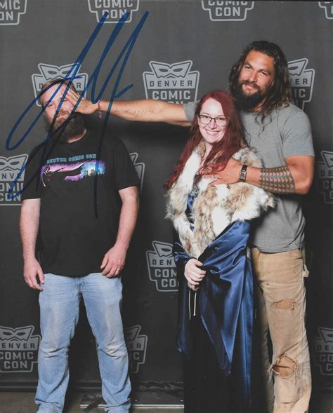 Jason Momoa’s Quick Wit Turns Couple’s Fun Fan Photo Into Comedy Gold | HuffPost