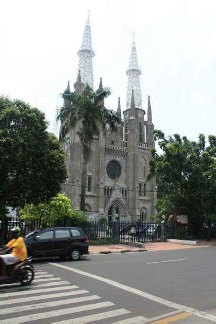 Jakarta Cathedral (Indonesian: Gereja Katedral Jakarta) | Foto | Jancy van Soest’s reisblog