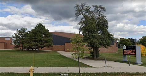 School's back at Etobicoke's Silverthorn Collegiate following COVID-19 outbreak | News | toronto.com