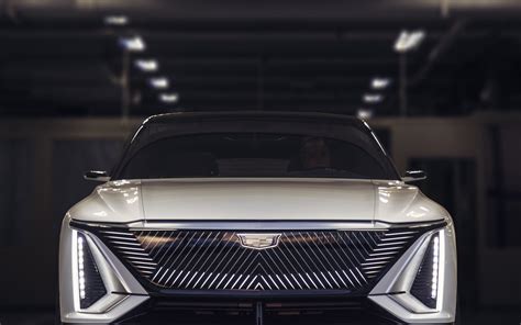 Electrifying! Cadillac Debuts All-New Long-Range Lyriq EV - The Detroit Bureau