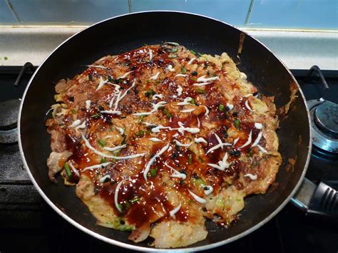 Free From The Three: Vegetarian & Gluten free Okonomiyaki- Japanese Pizza/Pancake