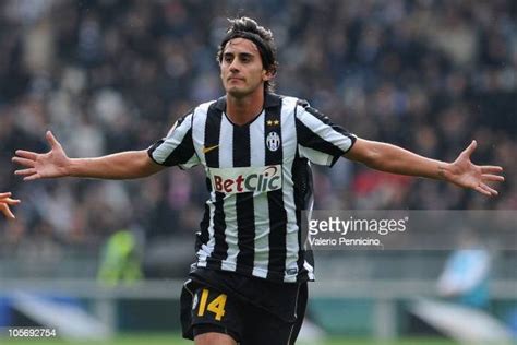 Alberto Aquilani of Juventus FC celebrates the opening goal during... News Photo - Getty Images