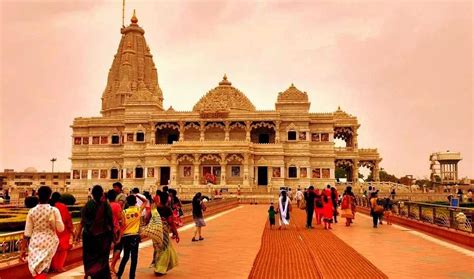 3-Day Mathura, Vrindavan, Gokul Spiritual Tour - Including Govardhan ...